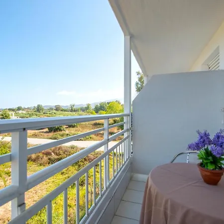 Ikaros (adults Only) 拉加纳斯