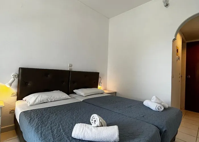 Отель Ikaros (adults Only) 3*